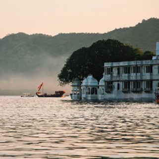 Jour 13 : Udaipur, City Palace, vieille ville et repos au bord du lac 🌅🇮🇳